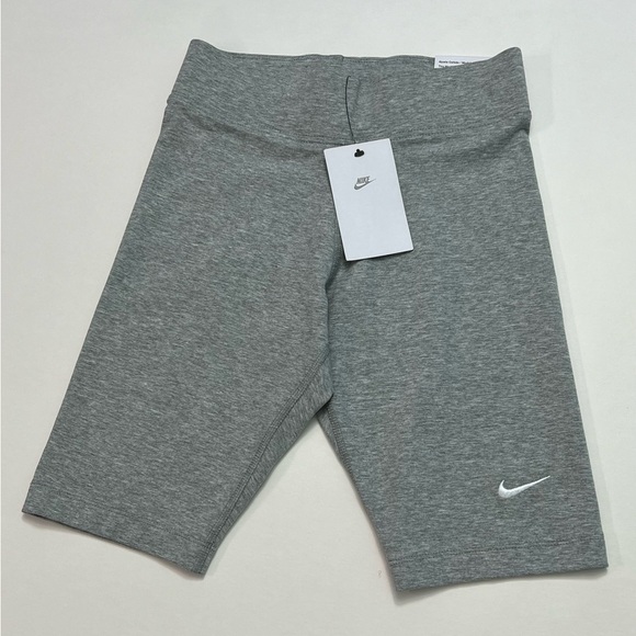 Nike Women's Sportswear Bike Shorts in Grey Size: XS - NWT - Picture 2 of 10